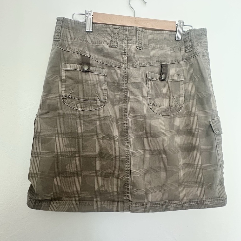 Kuhl Katerina Skirt Womens Sz 6 Brown Plaid Camo Utility Gorpcore Hiking Travel - Picture 3 of 10